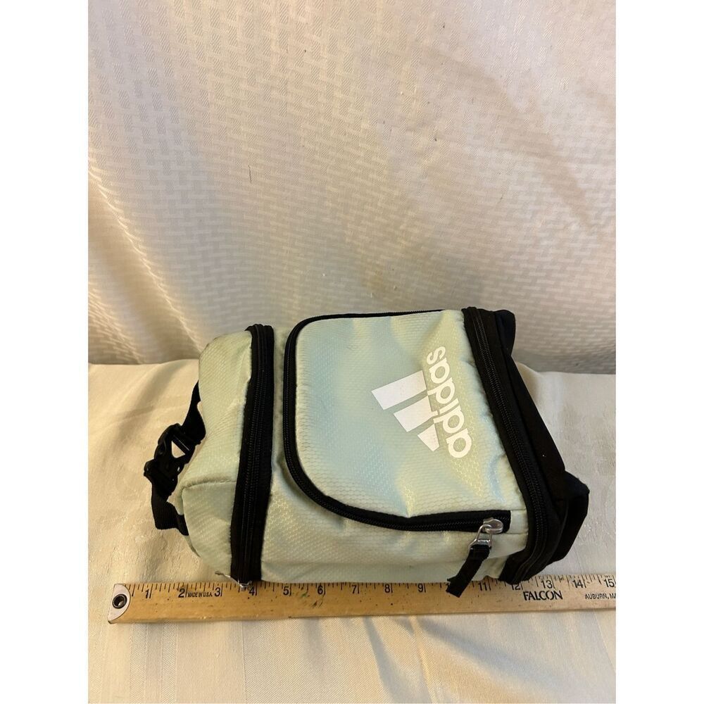 Adidas insulated zipper lunch box mint green (minor discoloration on edges) wash - Picture 8 of 10